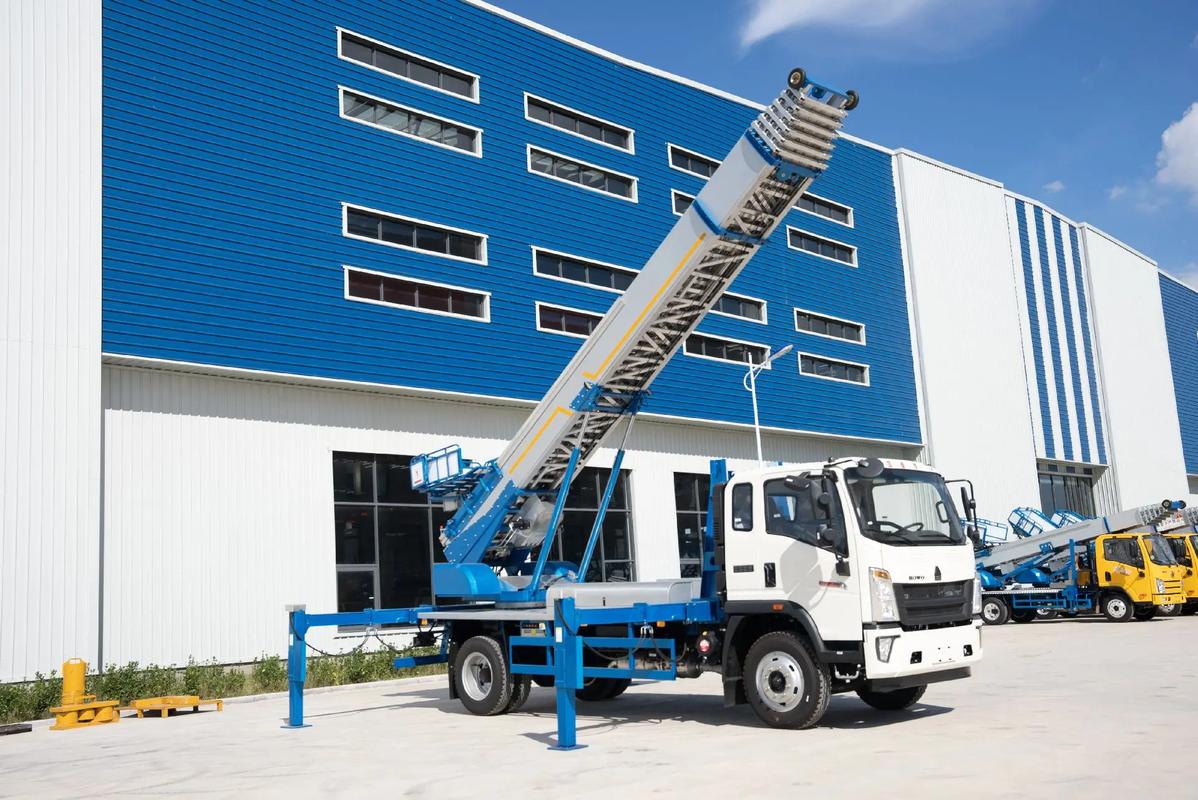 英山小型云梯车上料车租赁多少钱